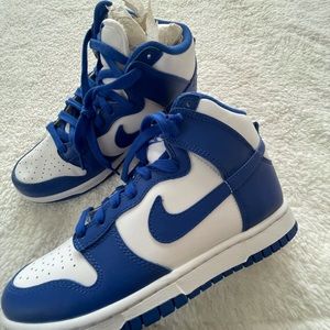 Michigan State Dunks